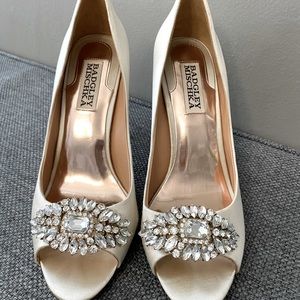 Badgley Mischka Women's Lavender II Dress Pump